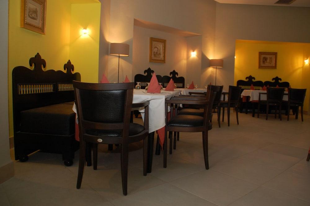 Hotel Cesar Thalasso Les Charmes (Adults Only) Midoun Exterior photo